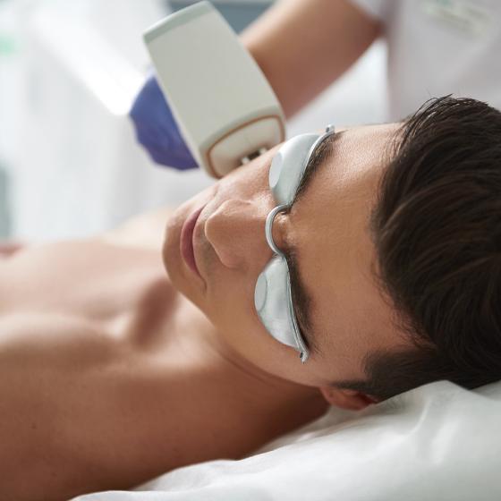 レーザー照射イメージ